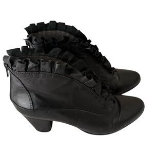 Anthropologie Everybody by Moda Kava Black Leather Ruffled Bootie EU 40 US 10